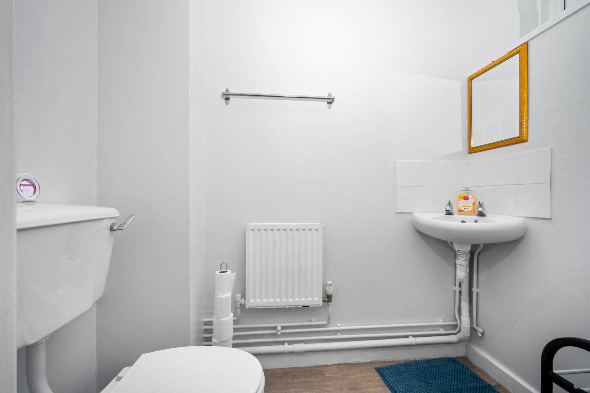 Luxury New House With Free Parking Apartman Birmingham Kültér fotó